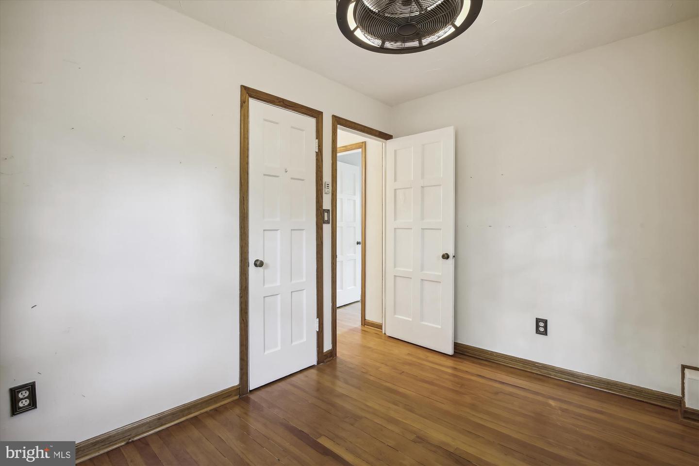 5823 Monticello ROAD