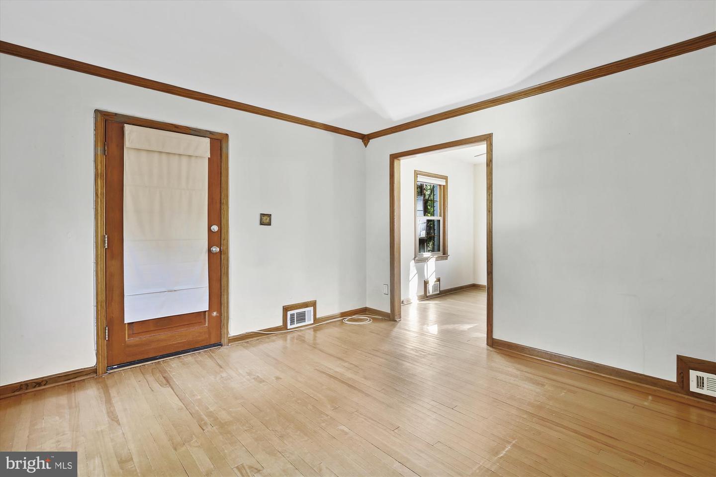 5823 Monticello ROAD