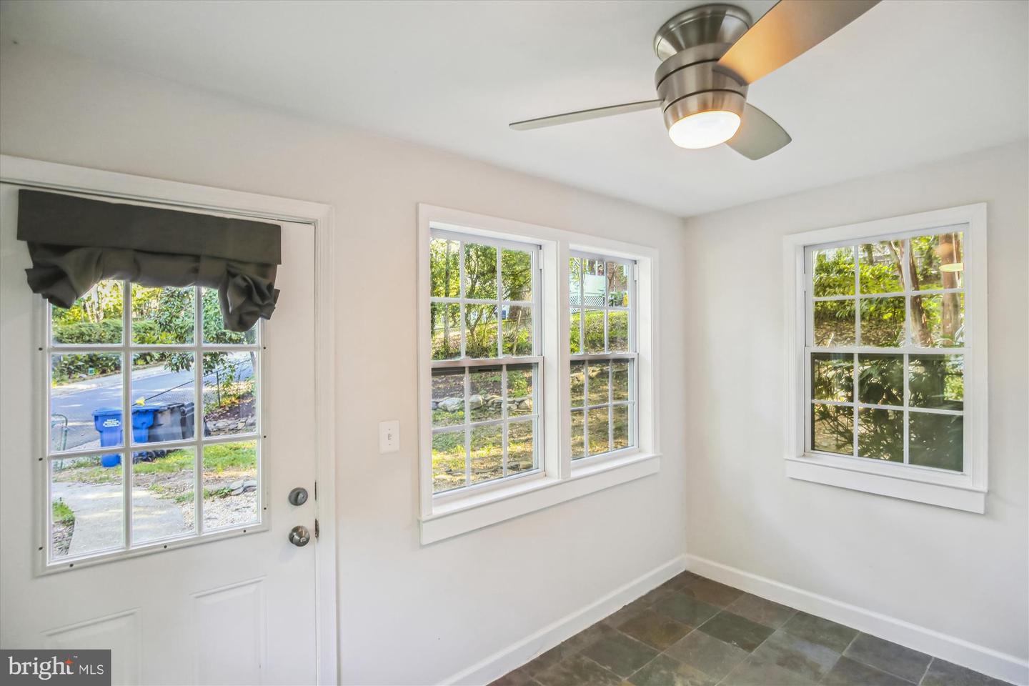 5823 Monticello ROAD