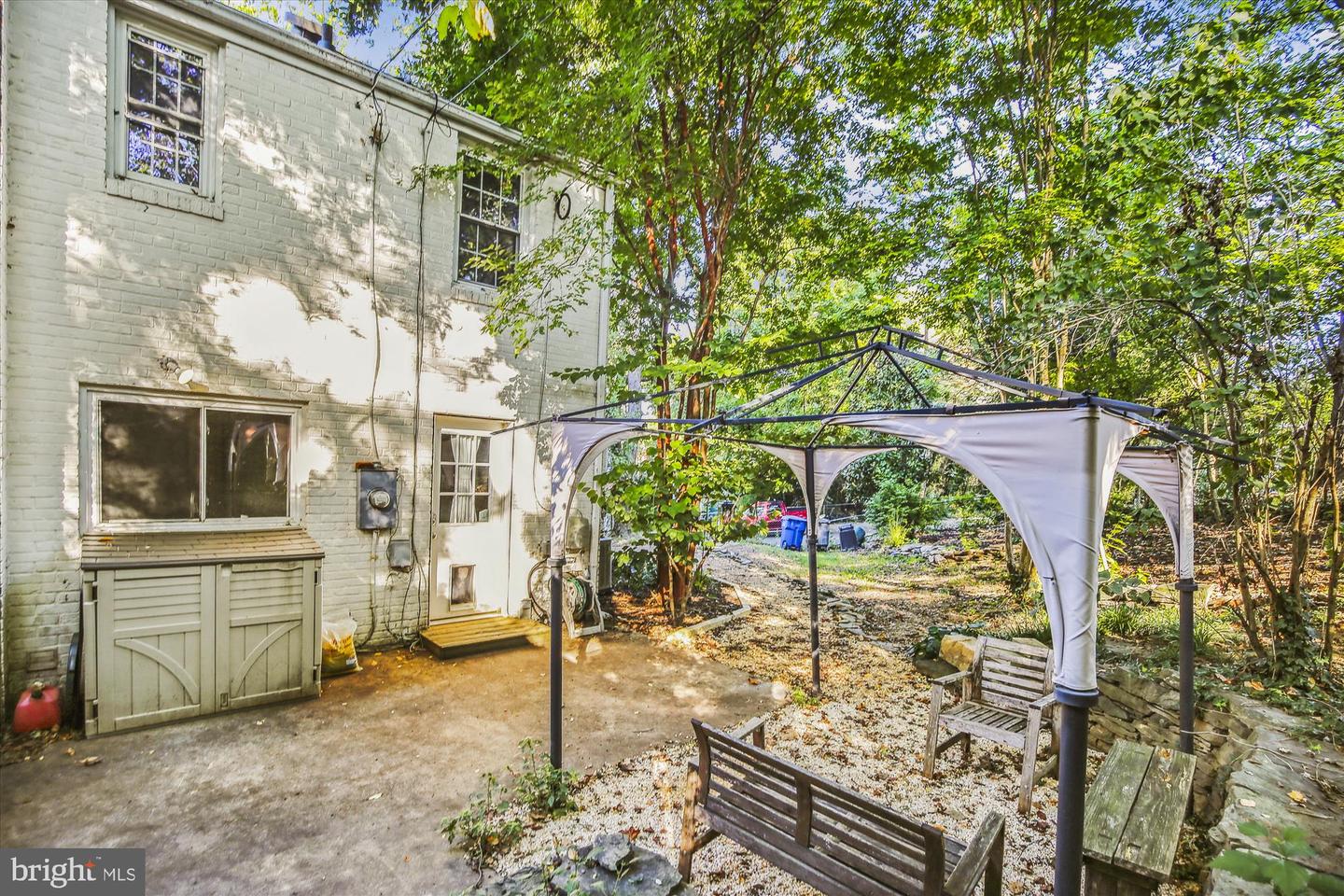 5823 Monticello ROAD
