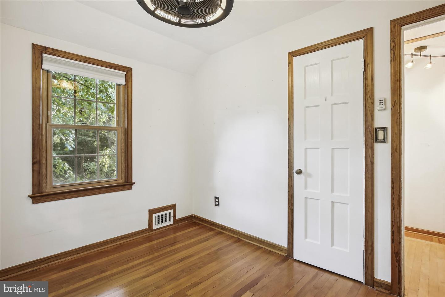 5823 Monticello ROAD