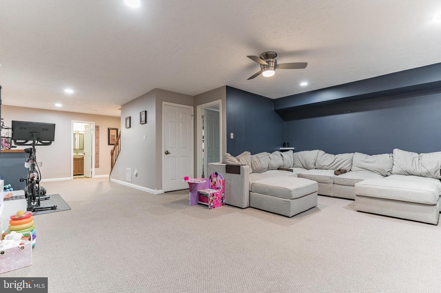 7322 Mallory CIRCLE