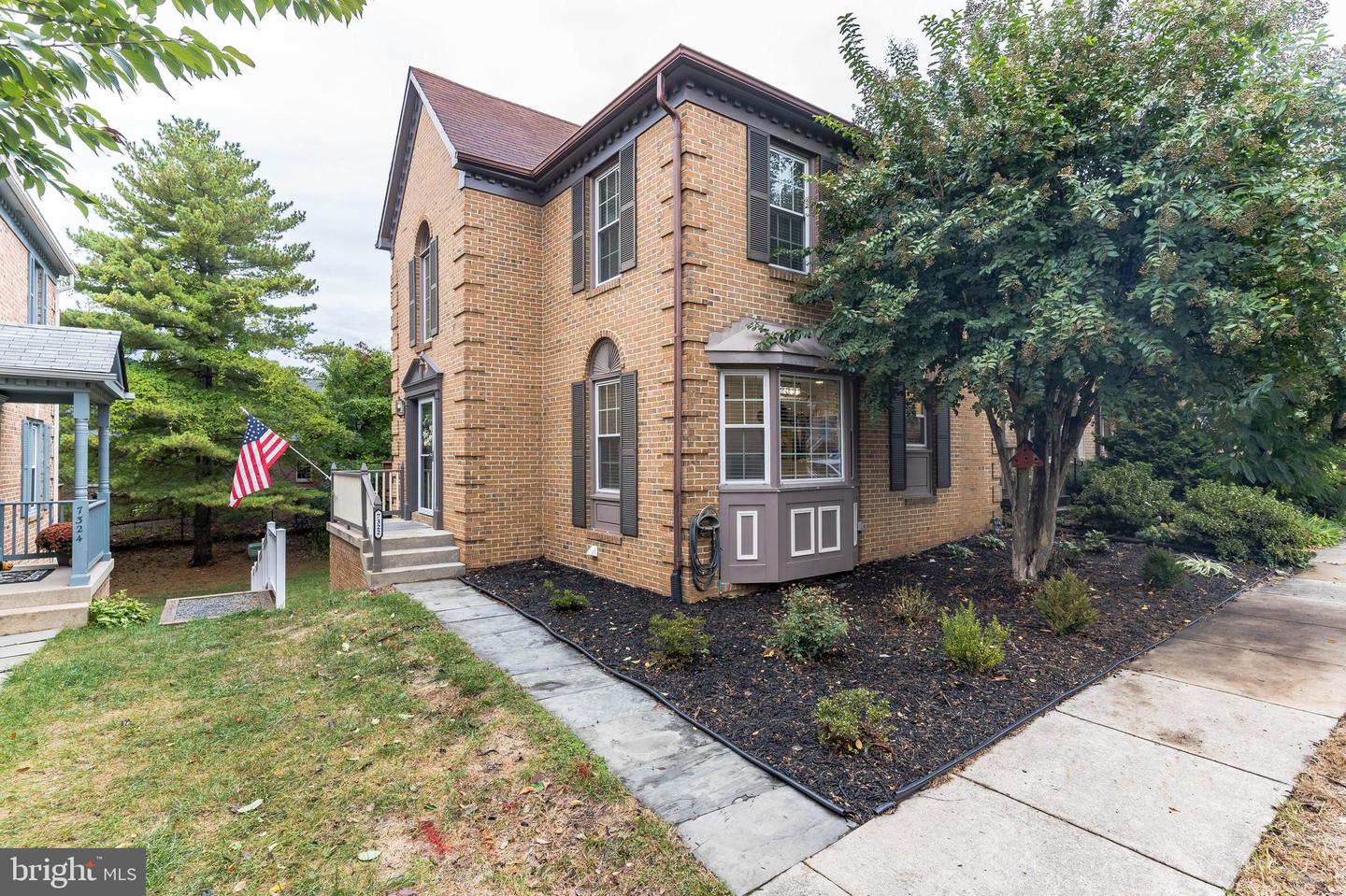 7322 Mallory CIRCLE
