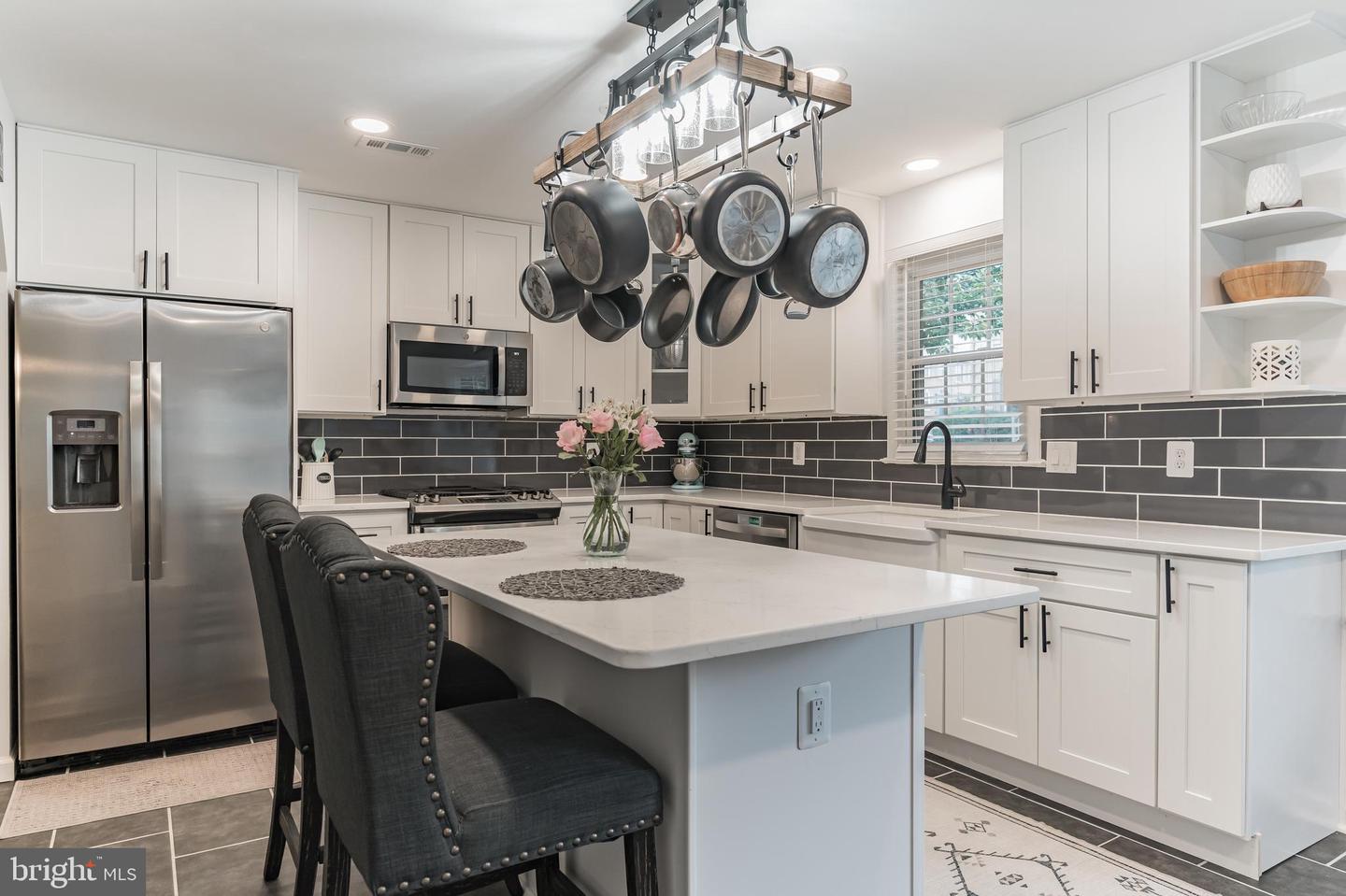 7322 Mallory CIRCLE