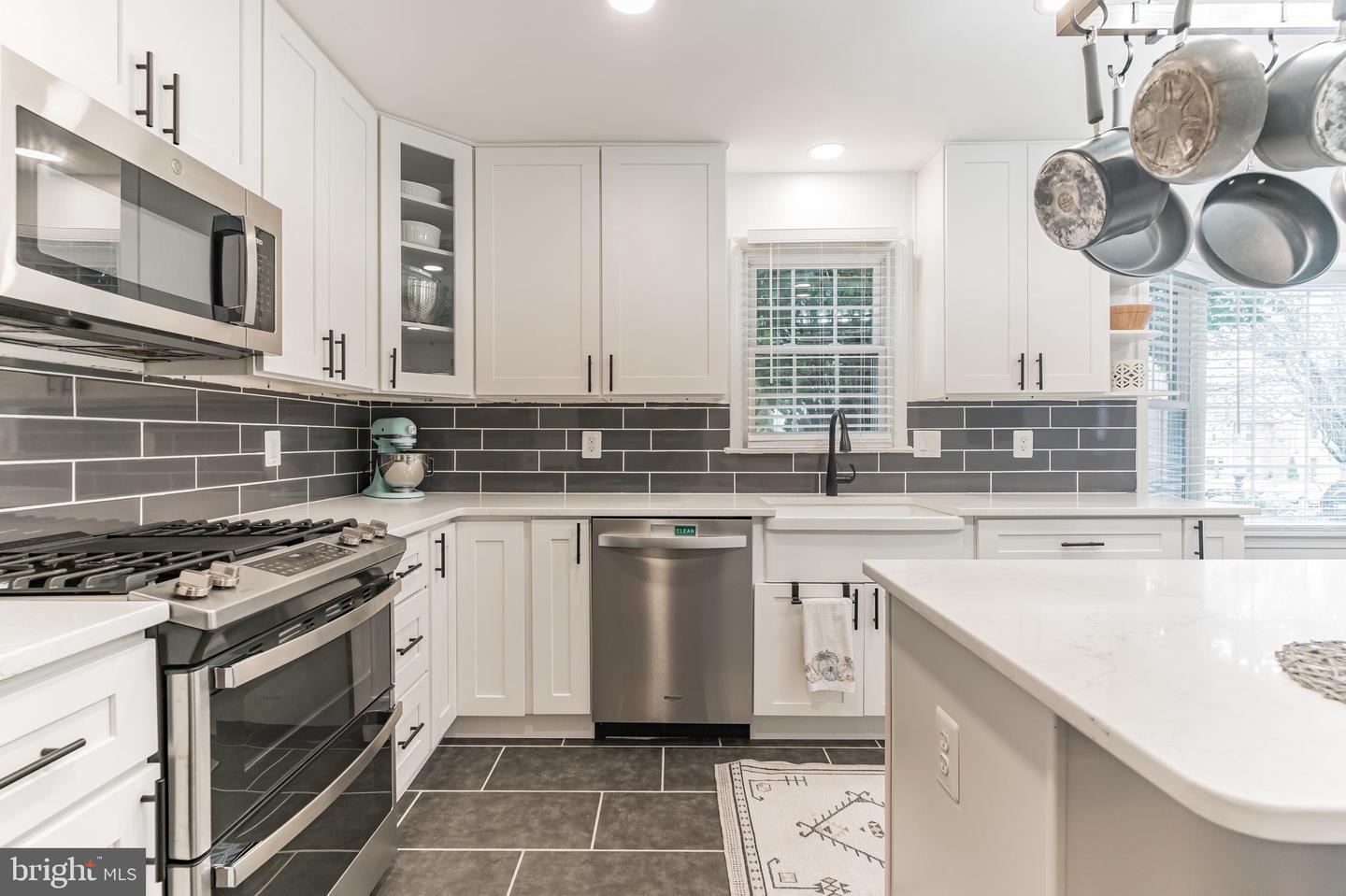 7322 Mallory CIRCLE