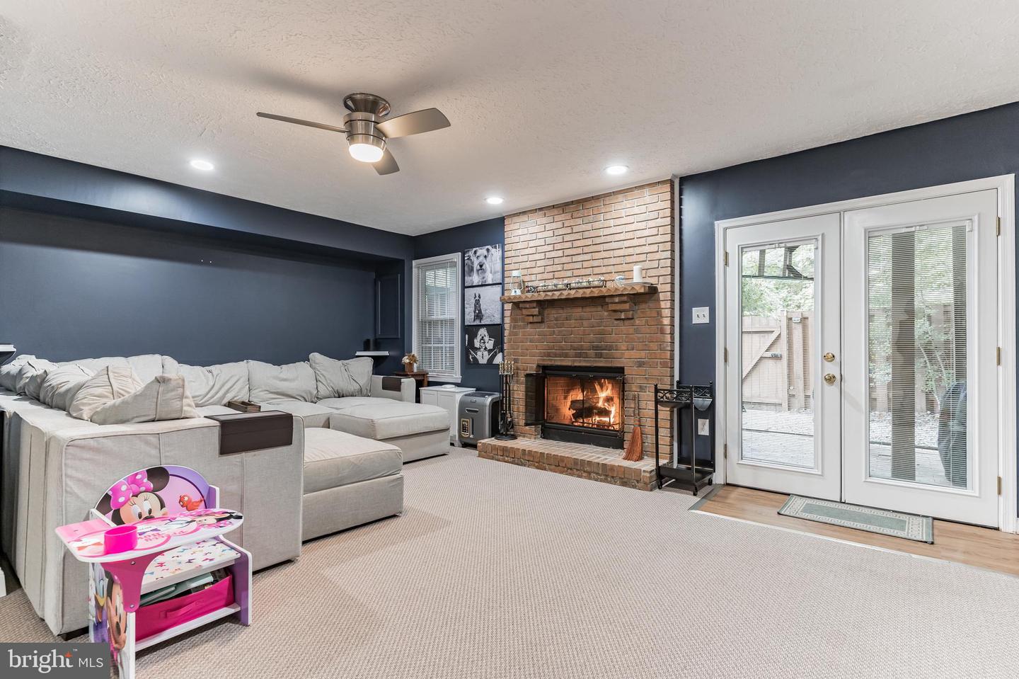 7322 Mallory CIRCLE
