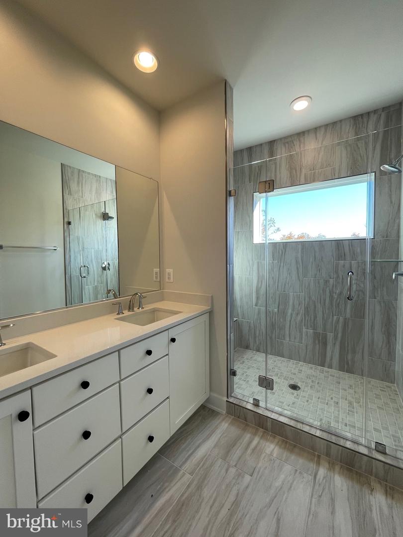 5213 Ridgeview Retreat DRIVE