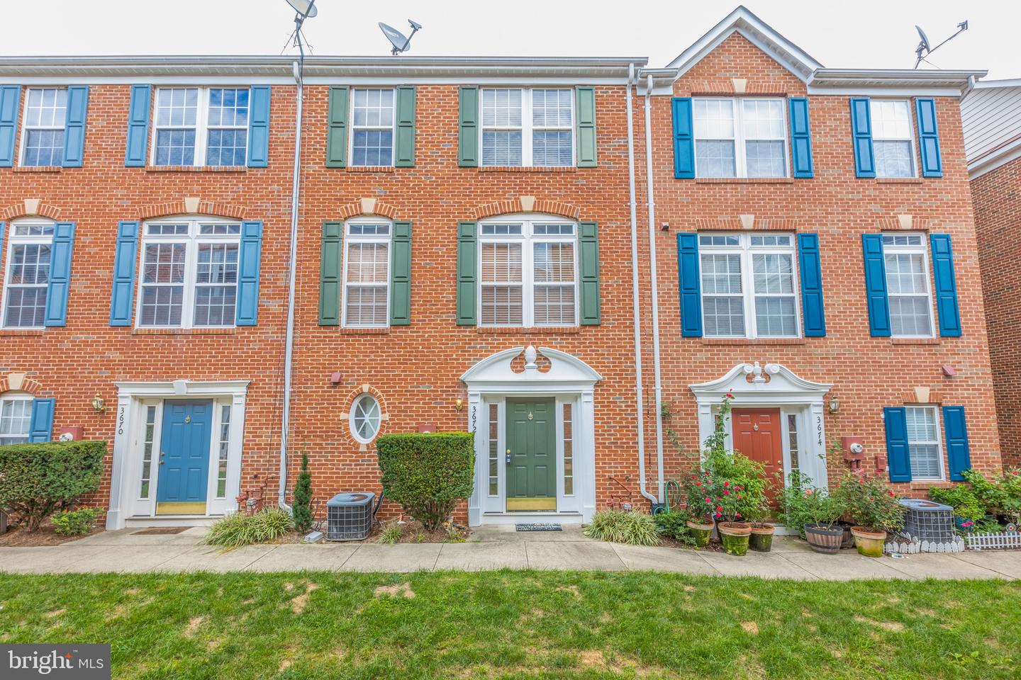 3672 Madison Watch WAY