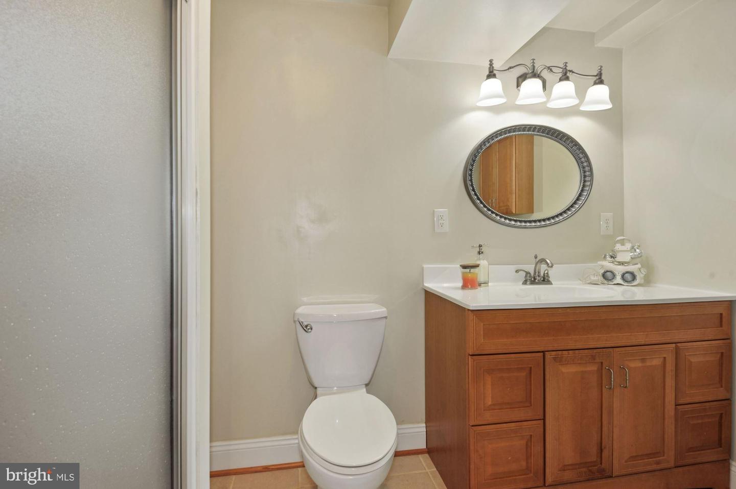 5843 Waterdale COURT