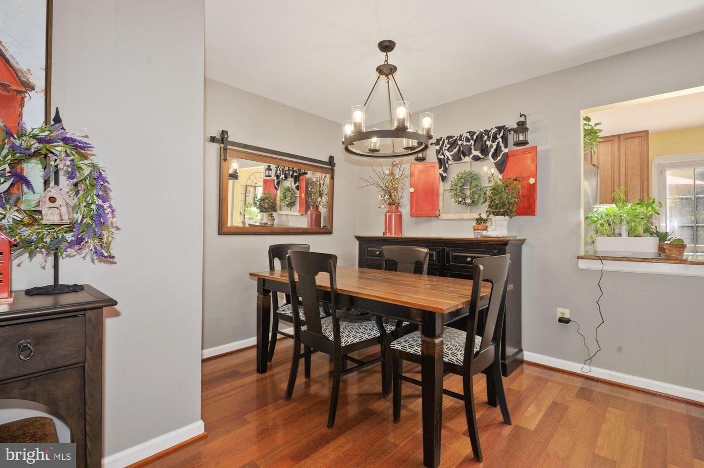 5843 Waterdale COURT