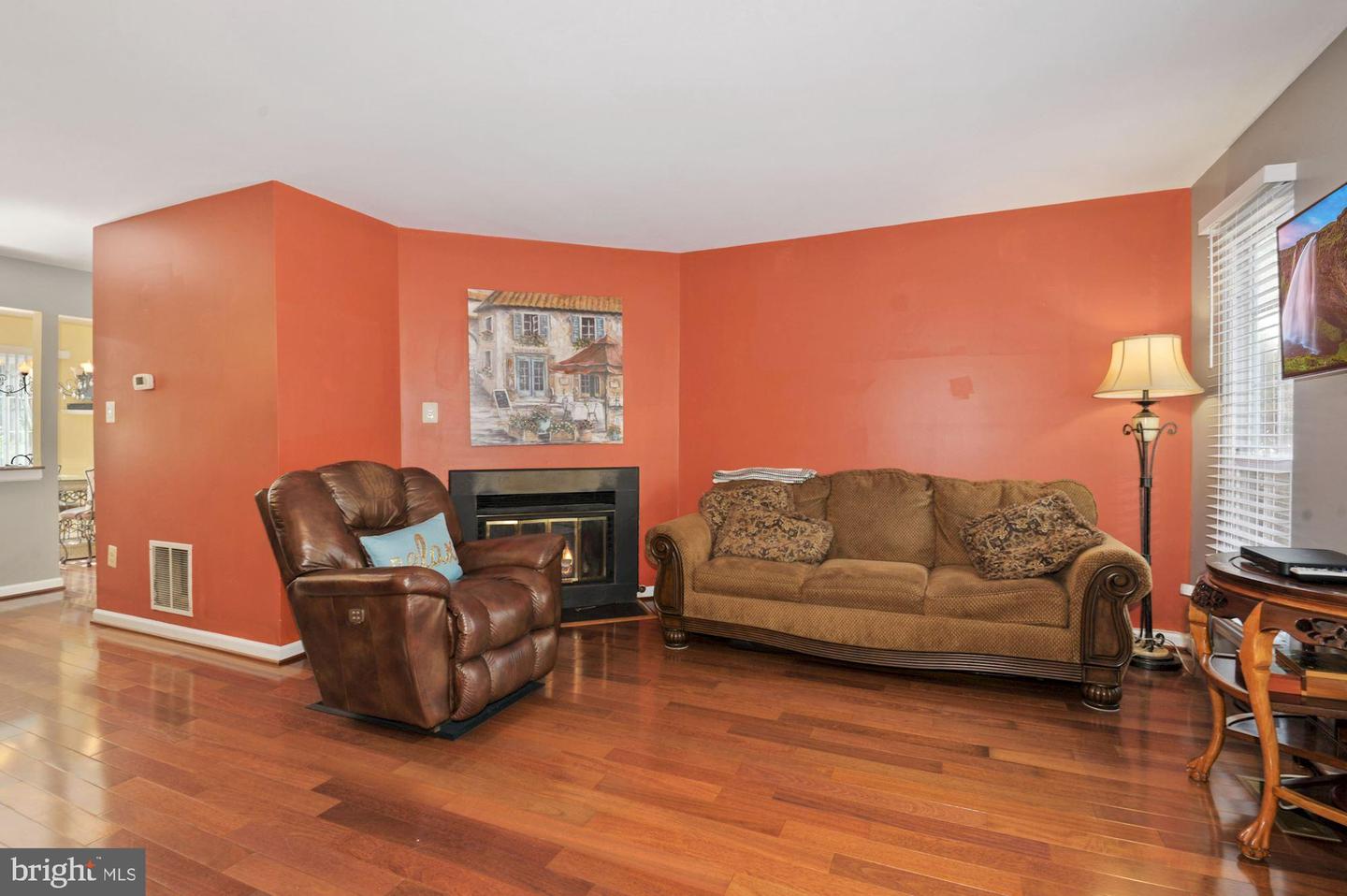 5843 Waterdale COURT