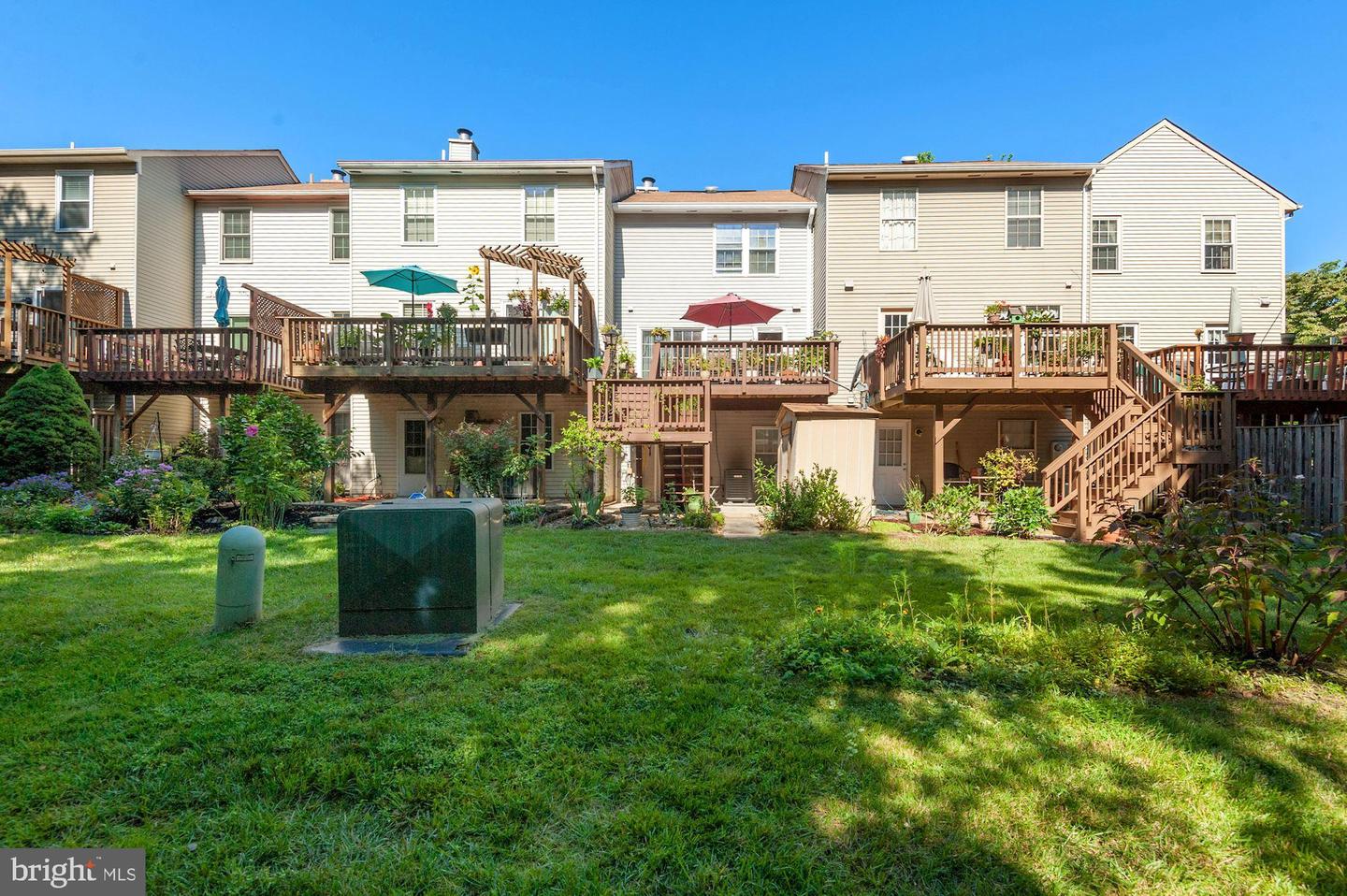 5843 Waterdale COURT