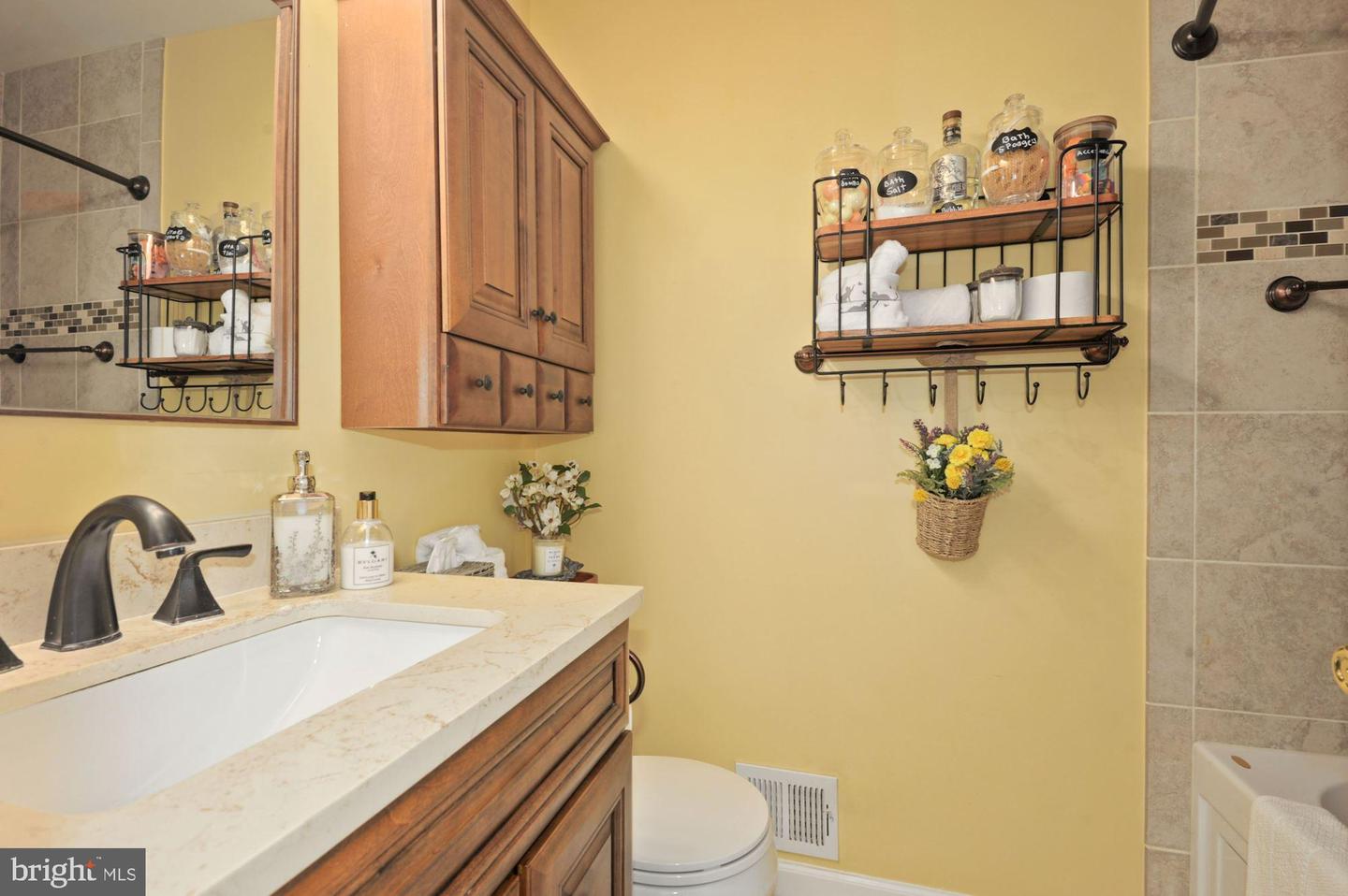 5843 Waterdale COURT