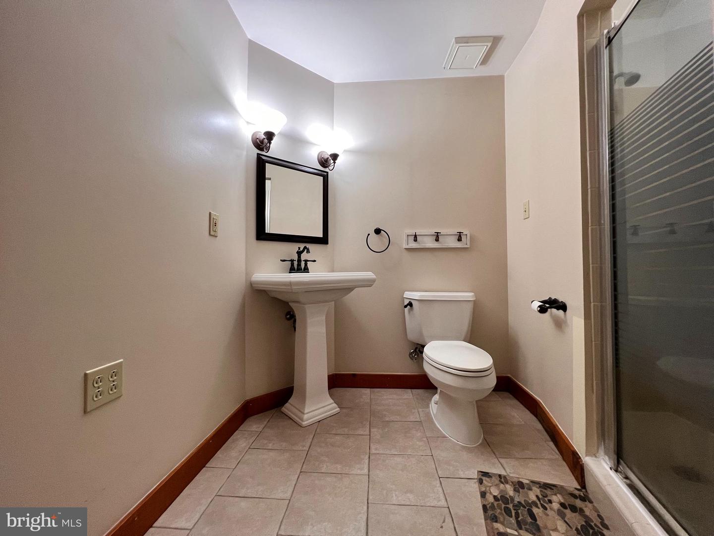 14005 Betsy Ross LANE
