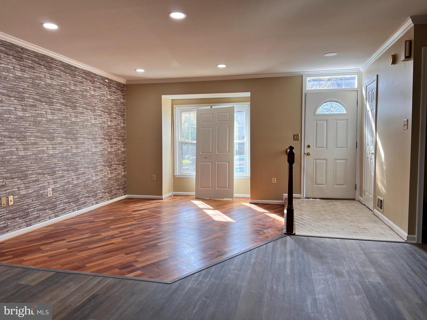 14005 Betsy Ross LANE