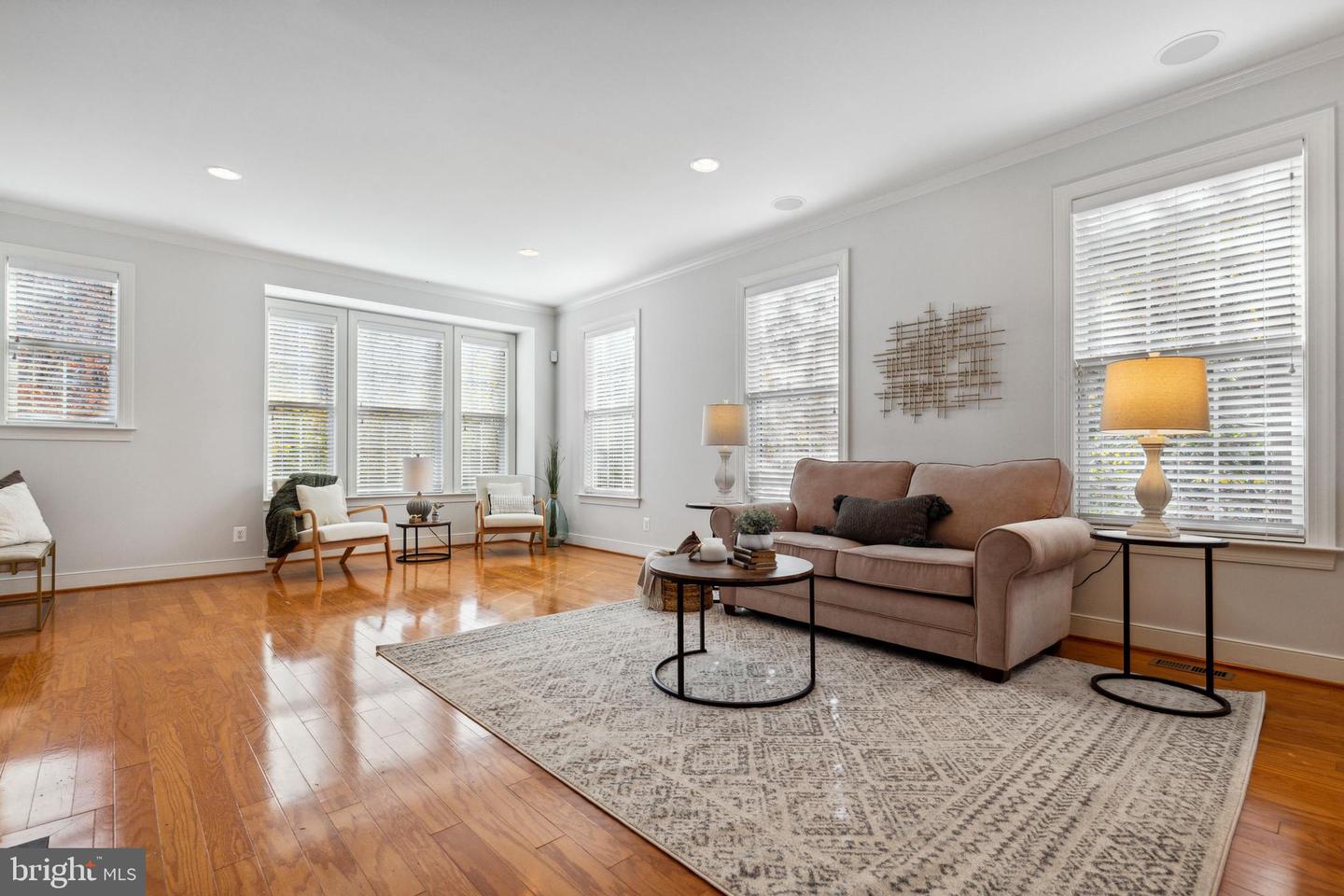 2083 Hunting Creek COURT
