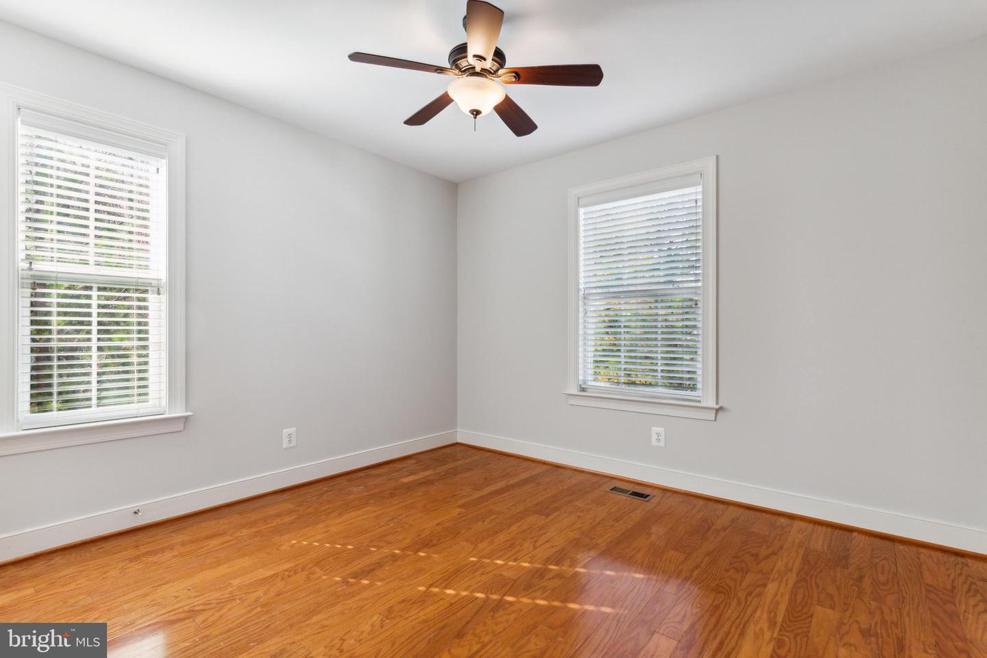 2083 Hunting Creek COURT