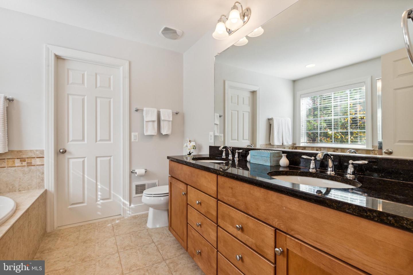 2083 Hunting Creek COURT