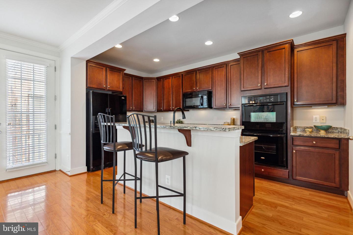 2083 Hunting Creek COURT