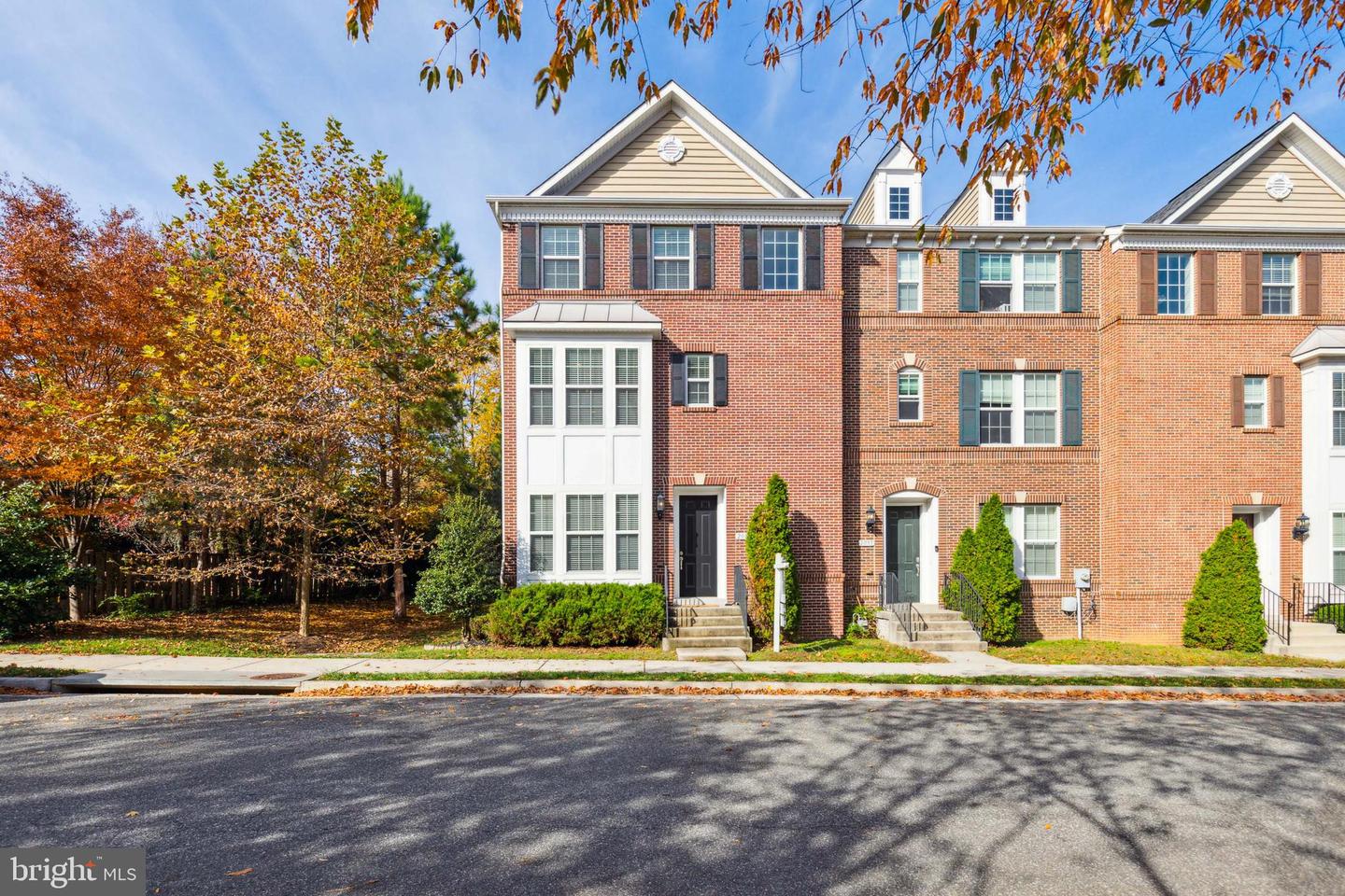 2083 Hunting Creek COURT