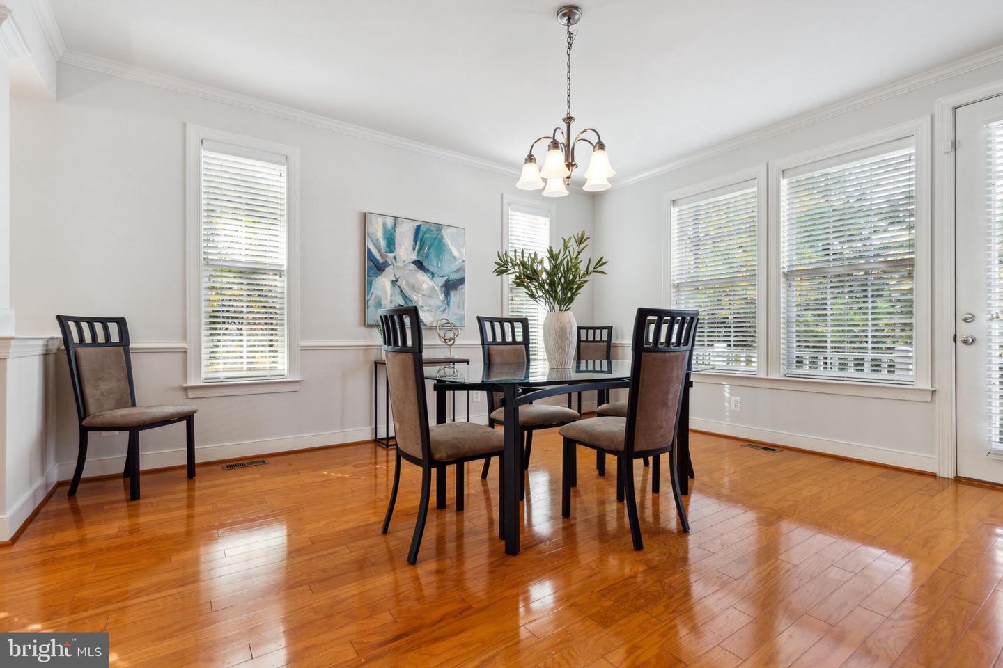 2083 Hunting Creek COURT