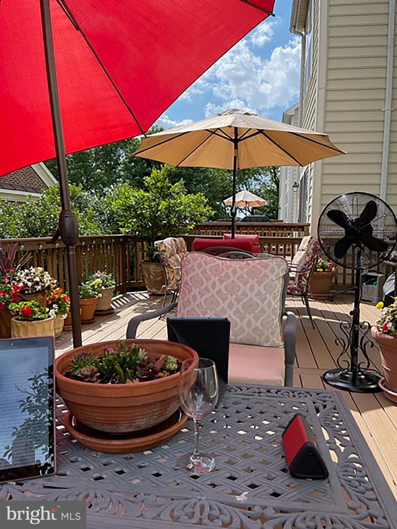 6715 Aspen Trace COURT