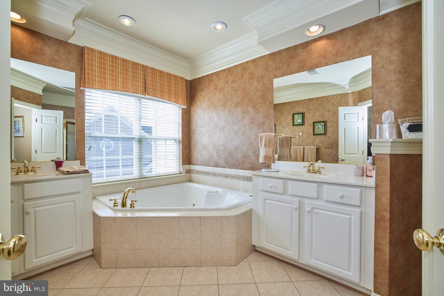 6715 Aspen Trace COURT