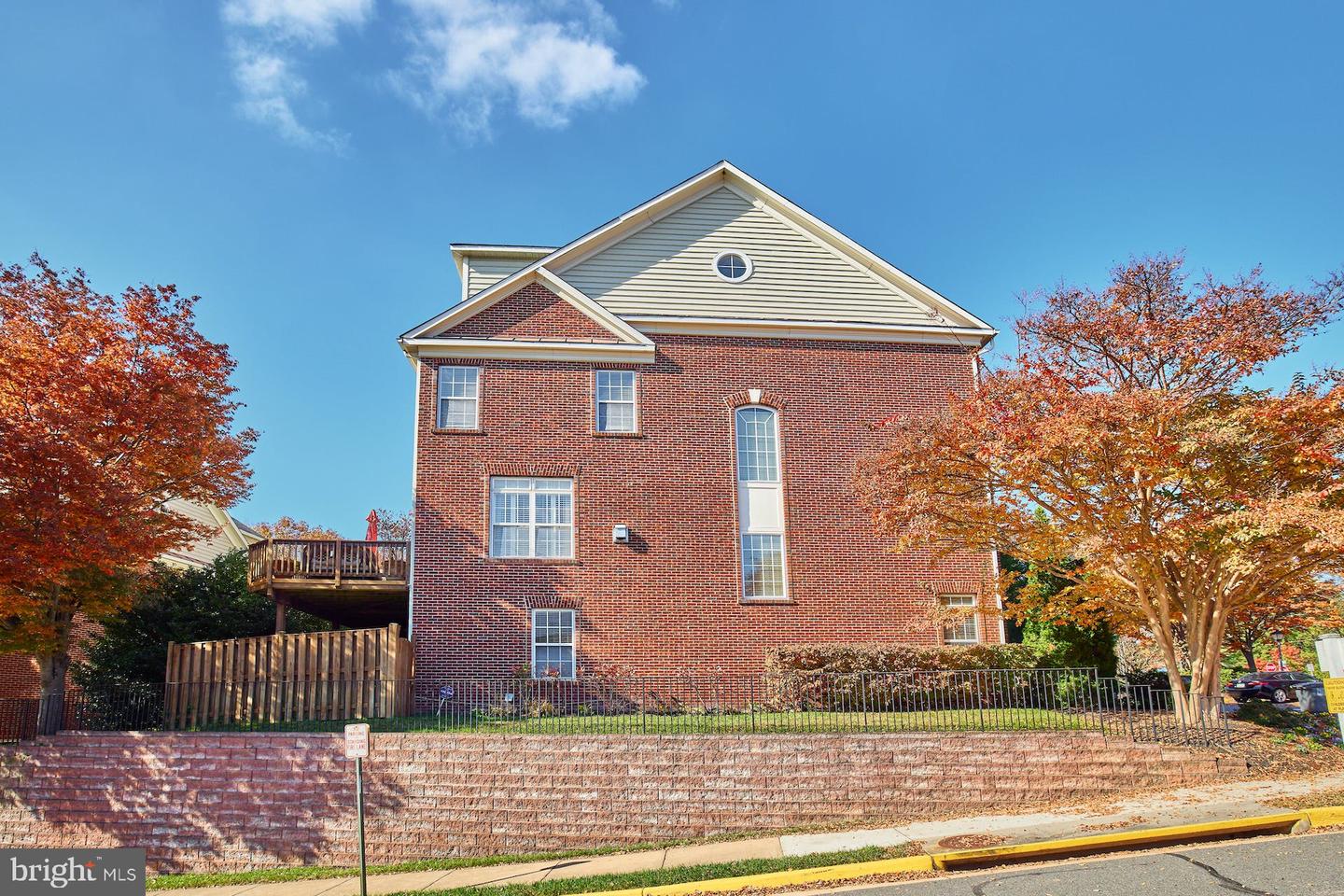 6715 Aspen Trace COURT