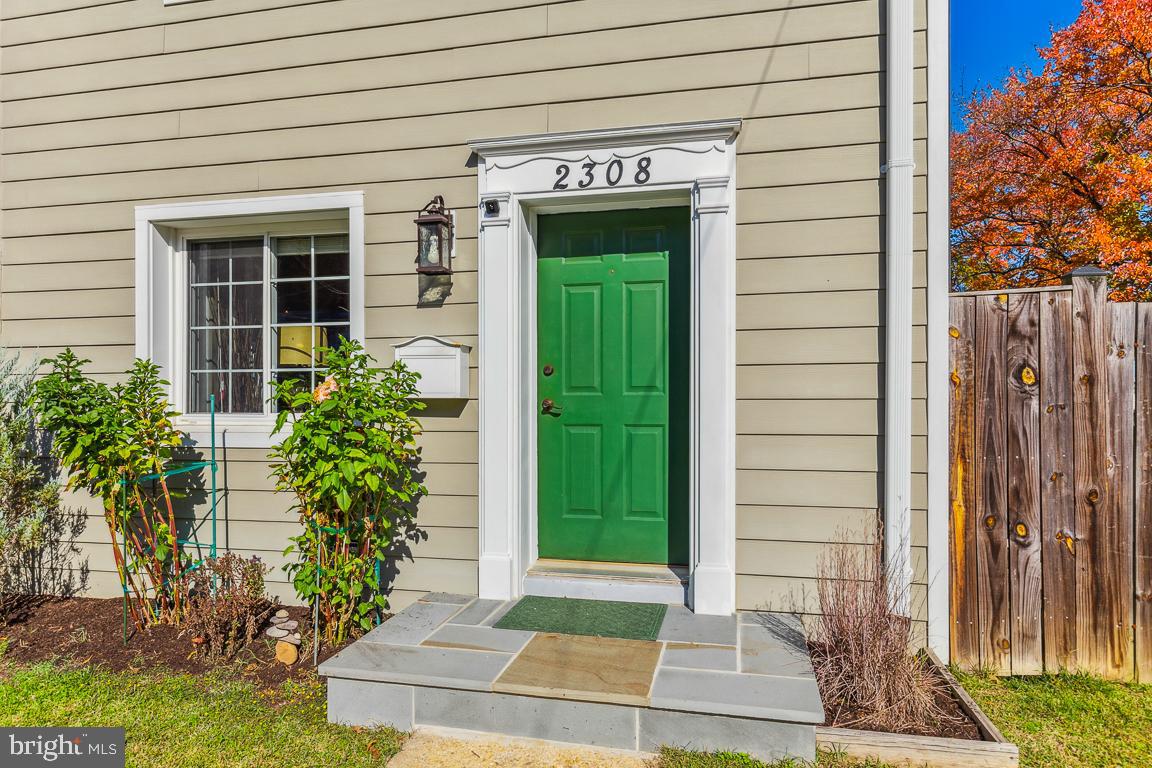 2308 Riverview TERRACE