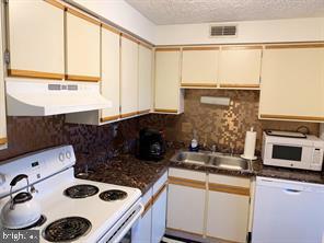 4420 Groombridge WAY Unit: K