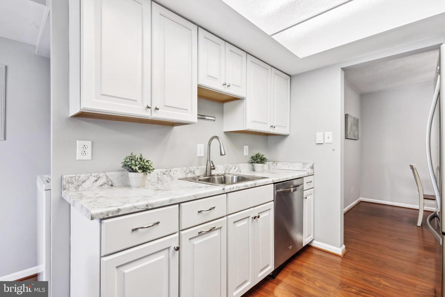 10220 Bushman DRIVE Unit: 8212