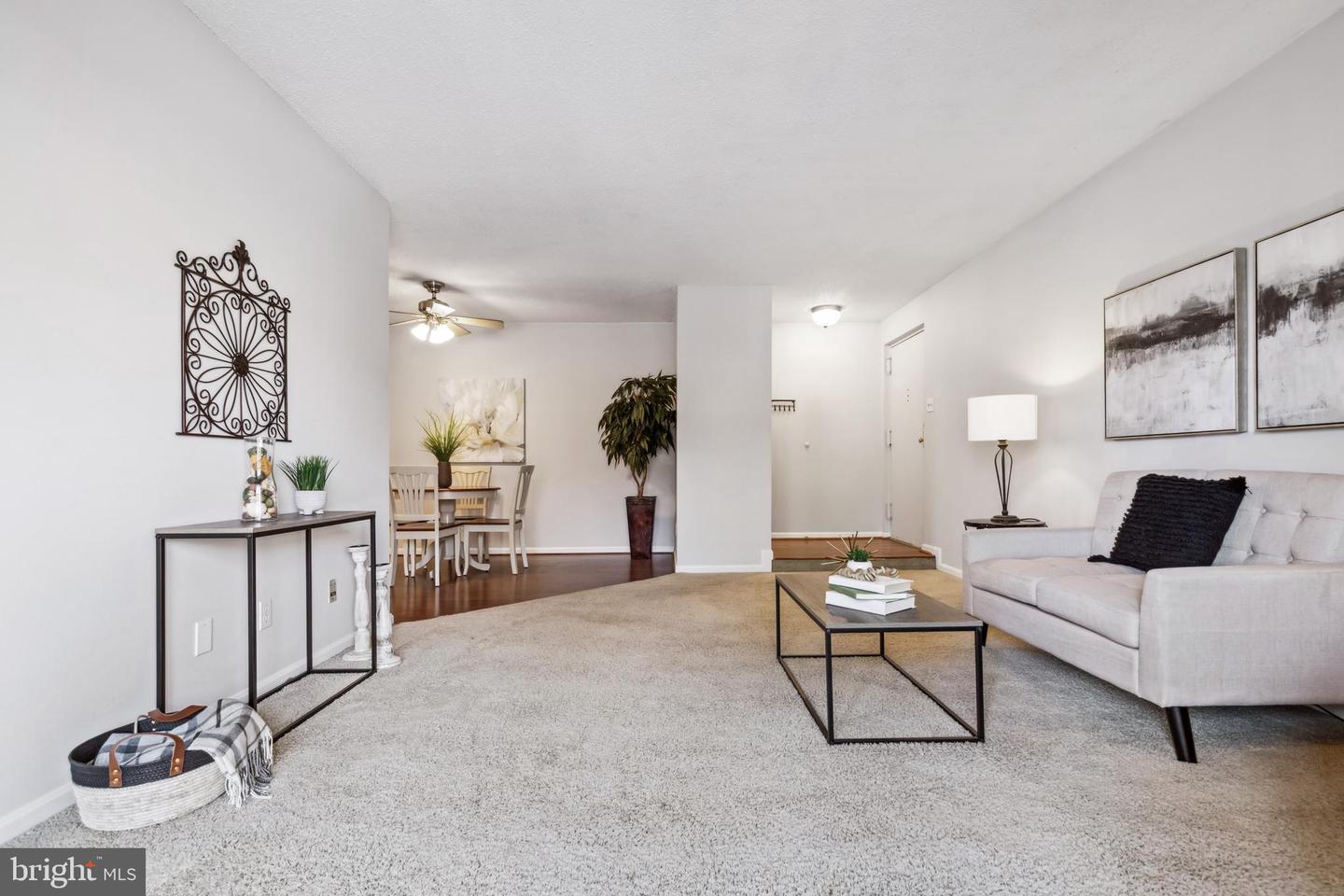 10220 Bushman DRIVE Unit: 8212