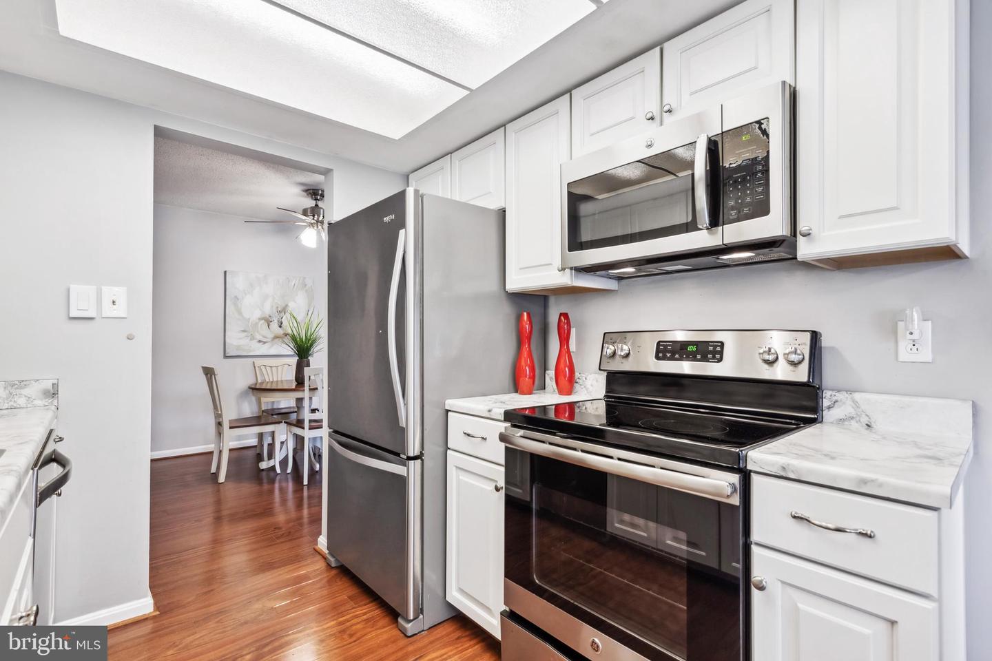 10220 Bushman DRIVE Unit: 8212