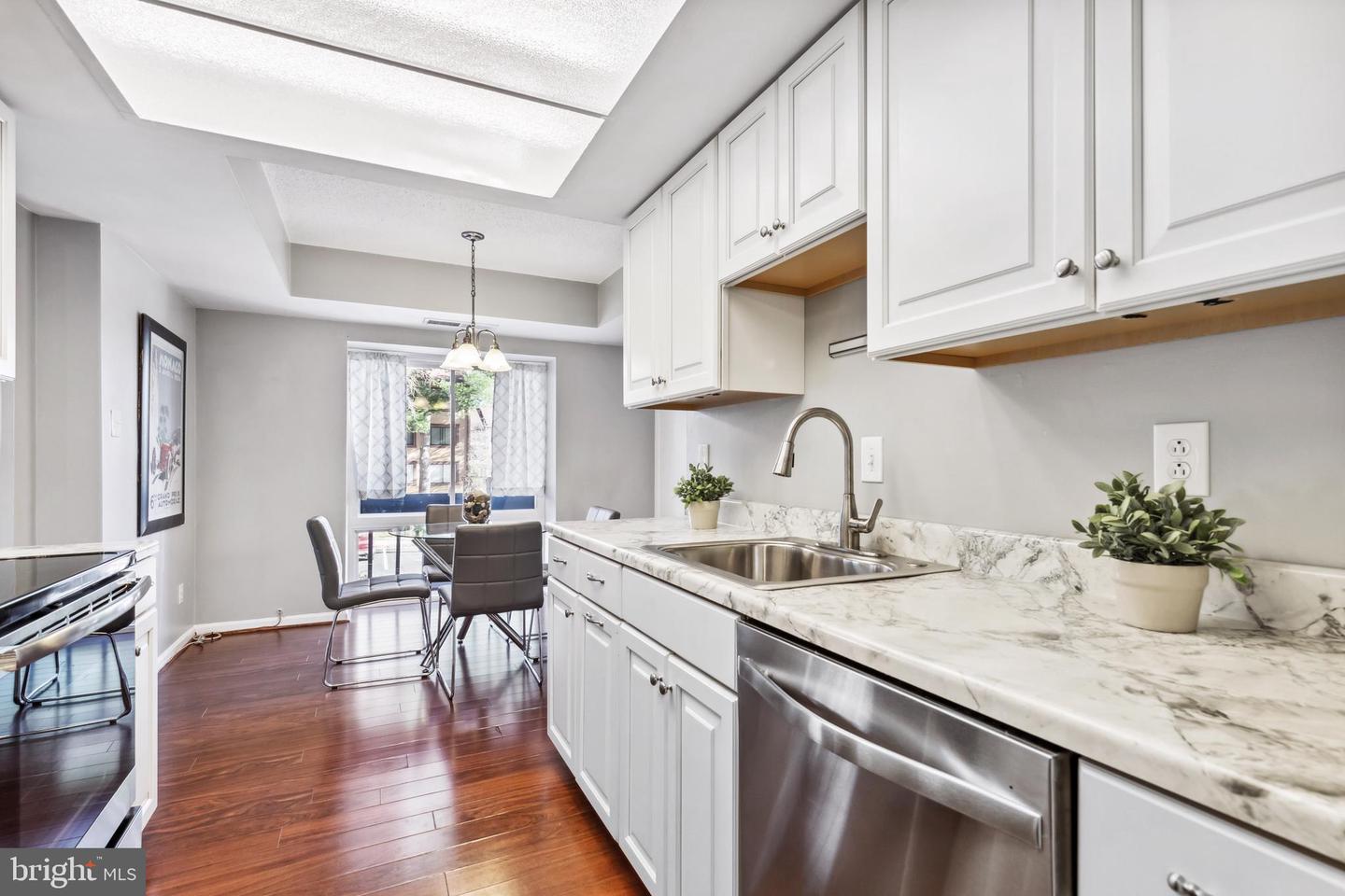 10220 Bushman DRIVE Unit: 8212