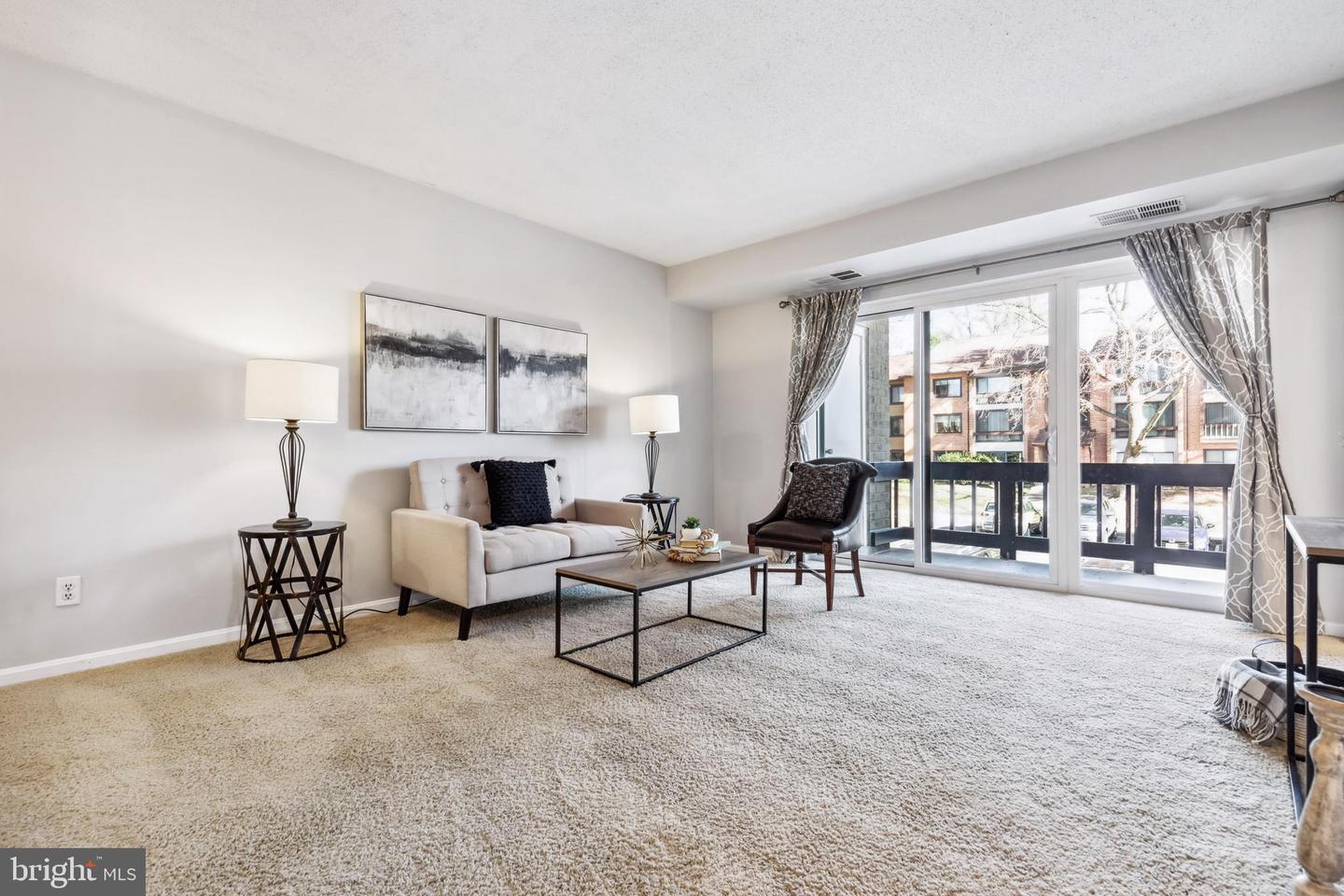 10220 Bushman DRIVE Unit: 8212