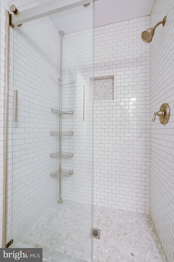 12113 Greenway COURT Unit: 180