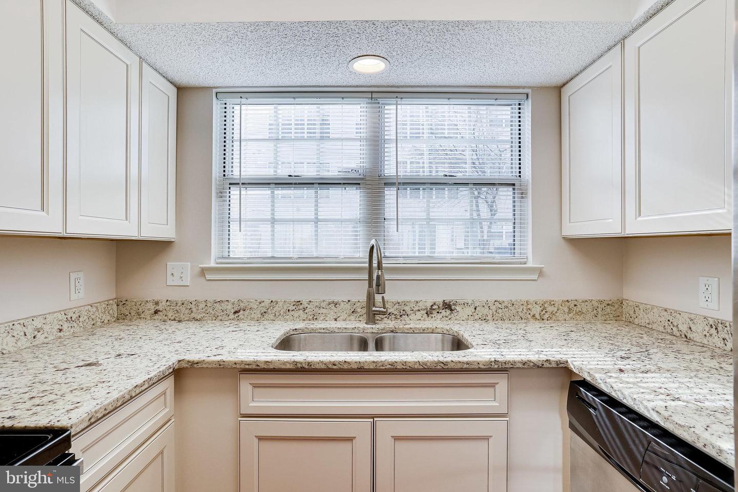 12113 Greenway COURT Unit: 180