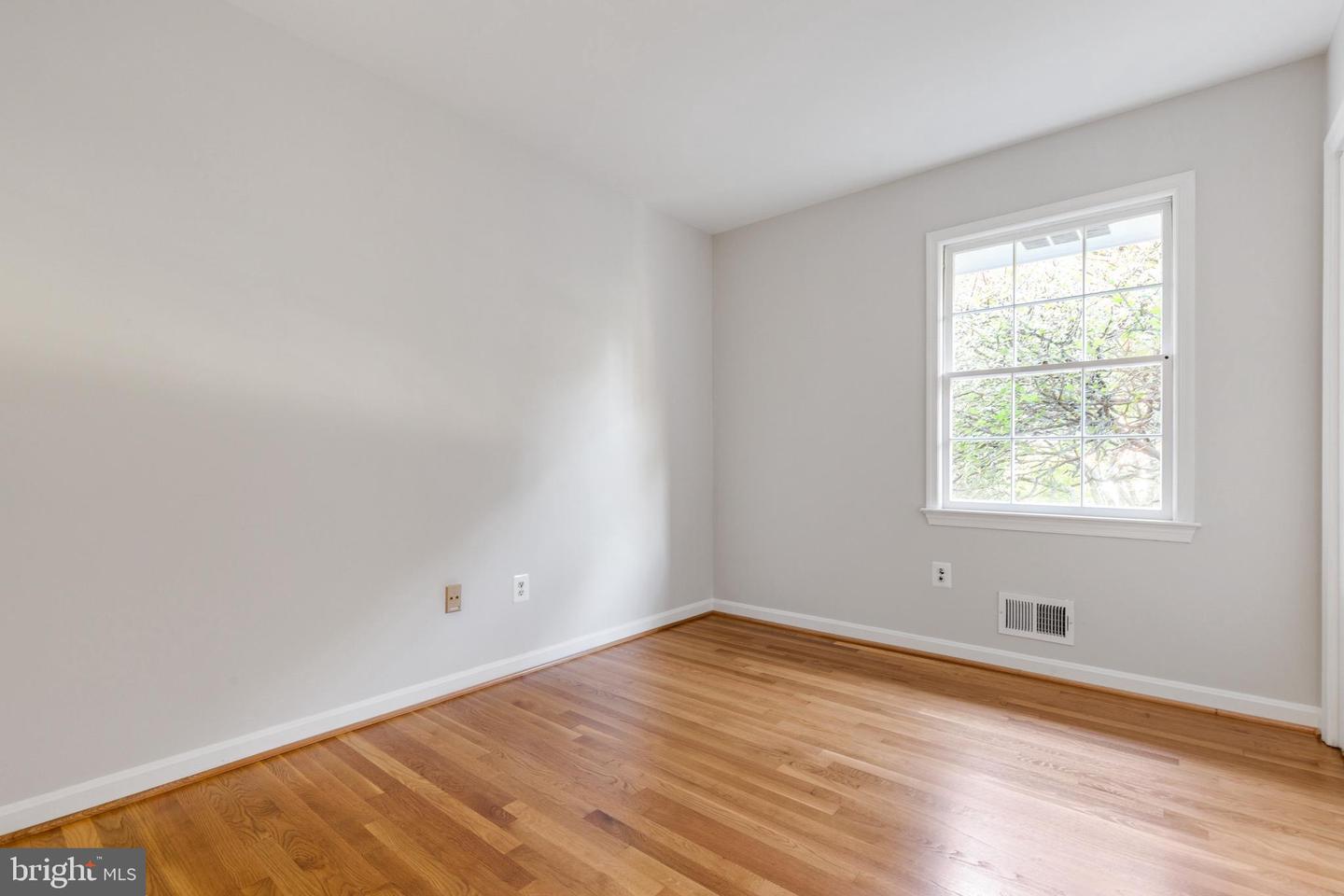 8425 Sulky COURT