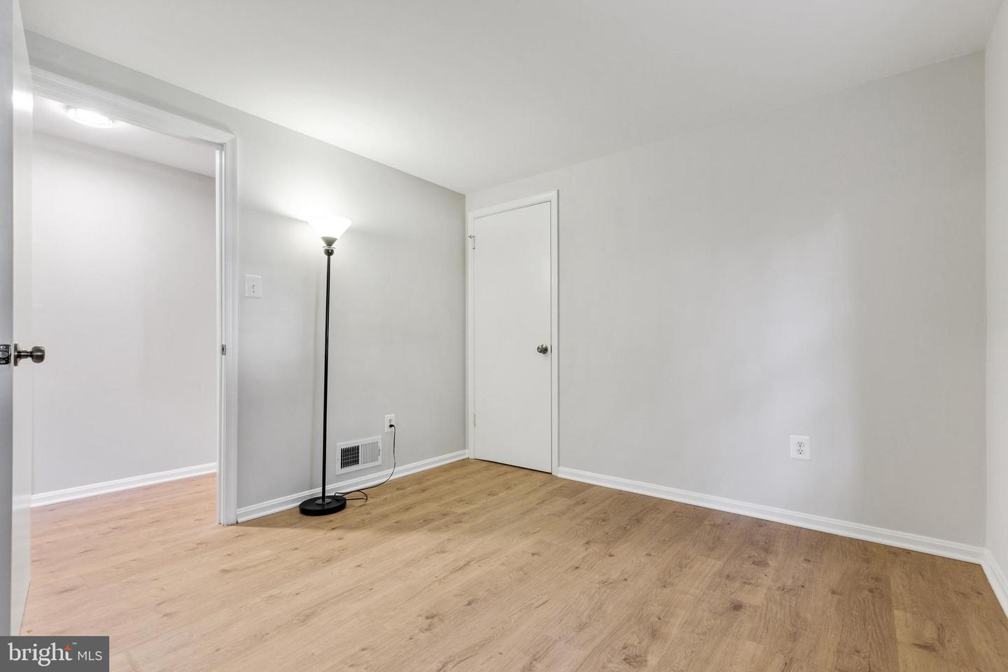 8425 Sulky COURT