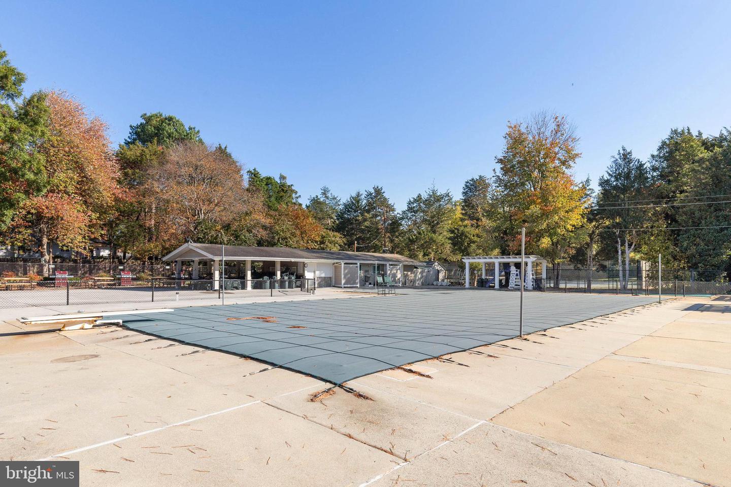 8425 Sulky COURT