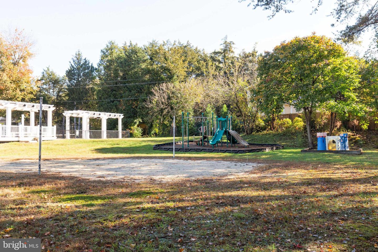 8425 Sulky COURT