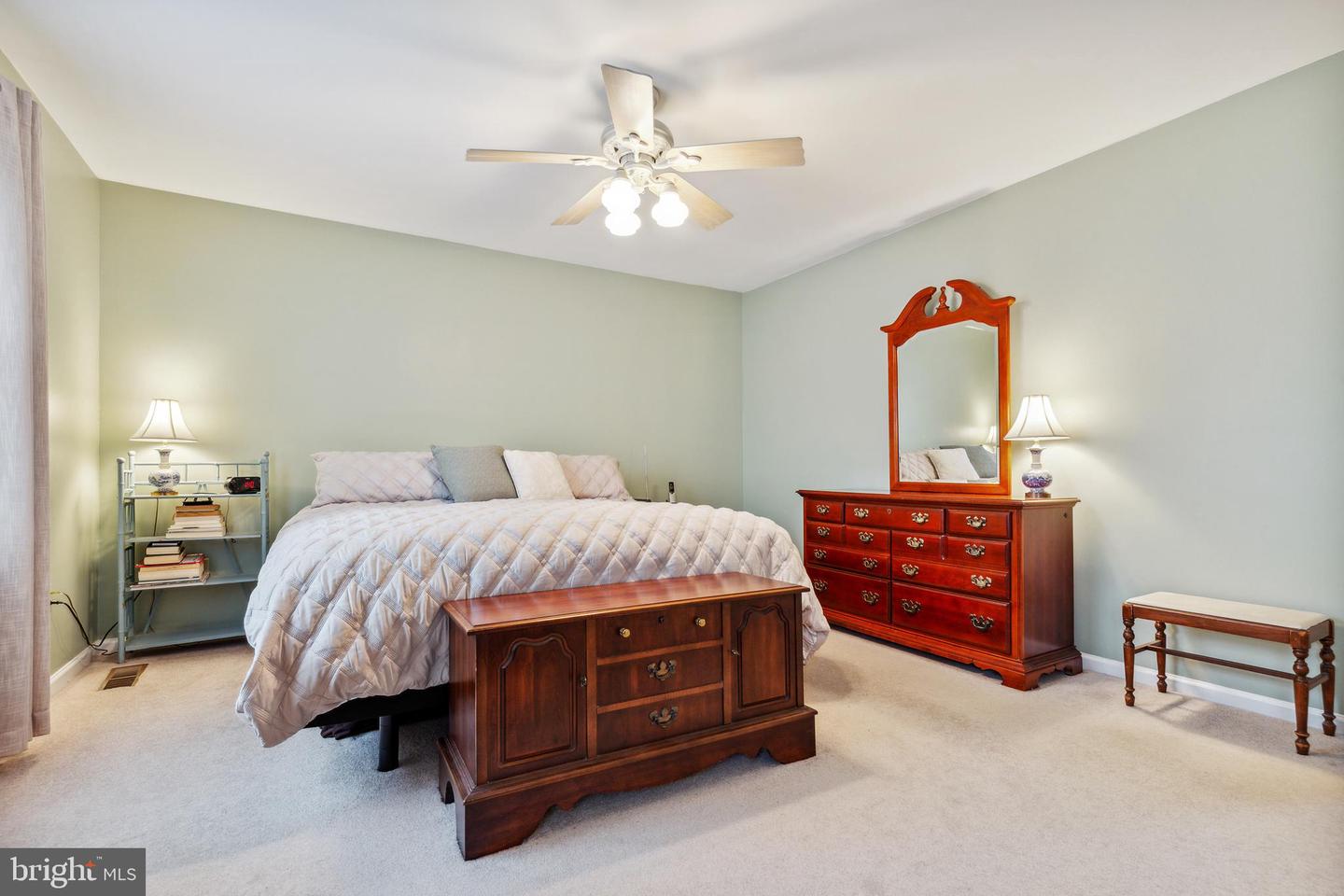 9501 Yawl COURT