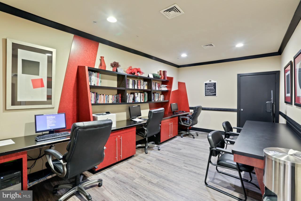 9480 Virginia Center BOULEVARD Unit: 440