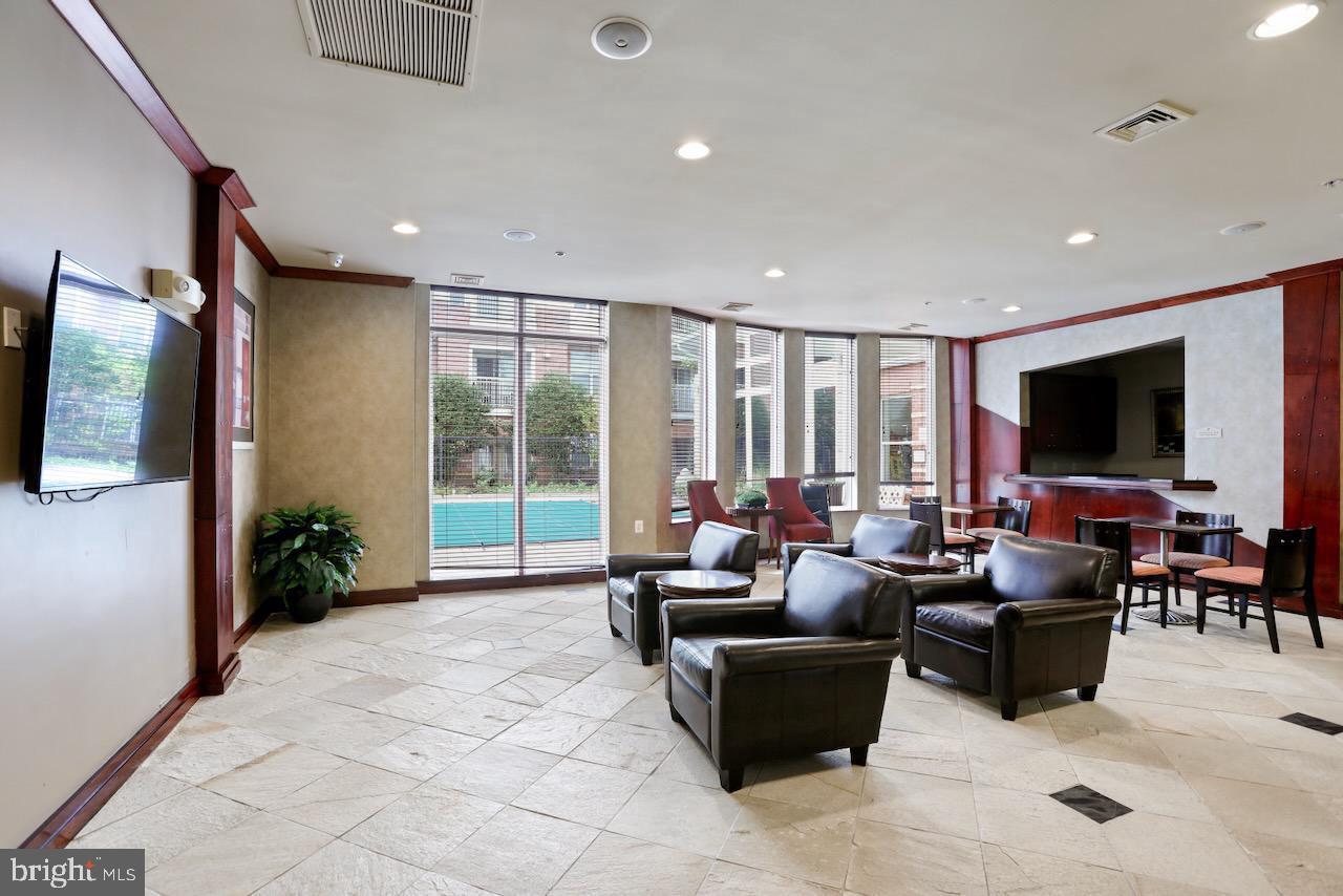 9480 Virginia Center BOULEVARD Unit: 440