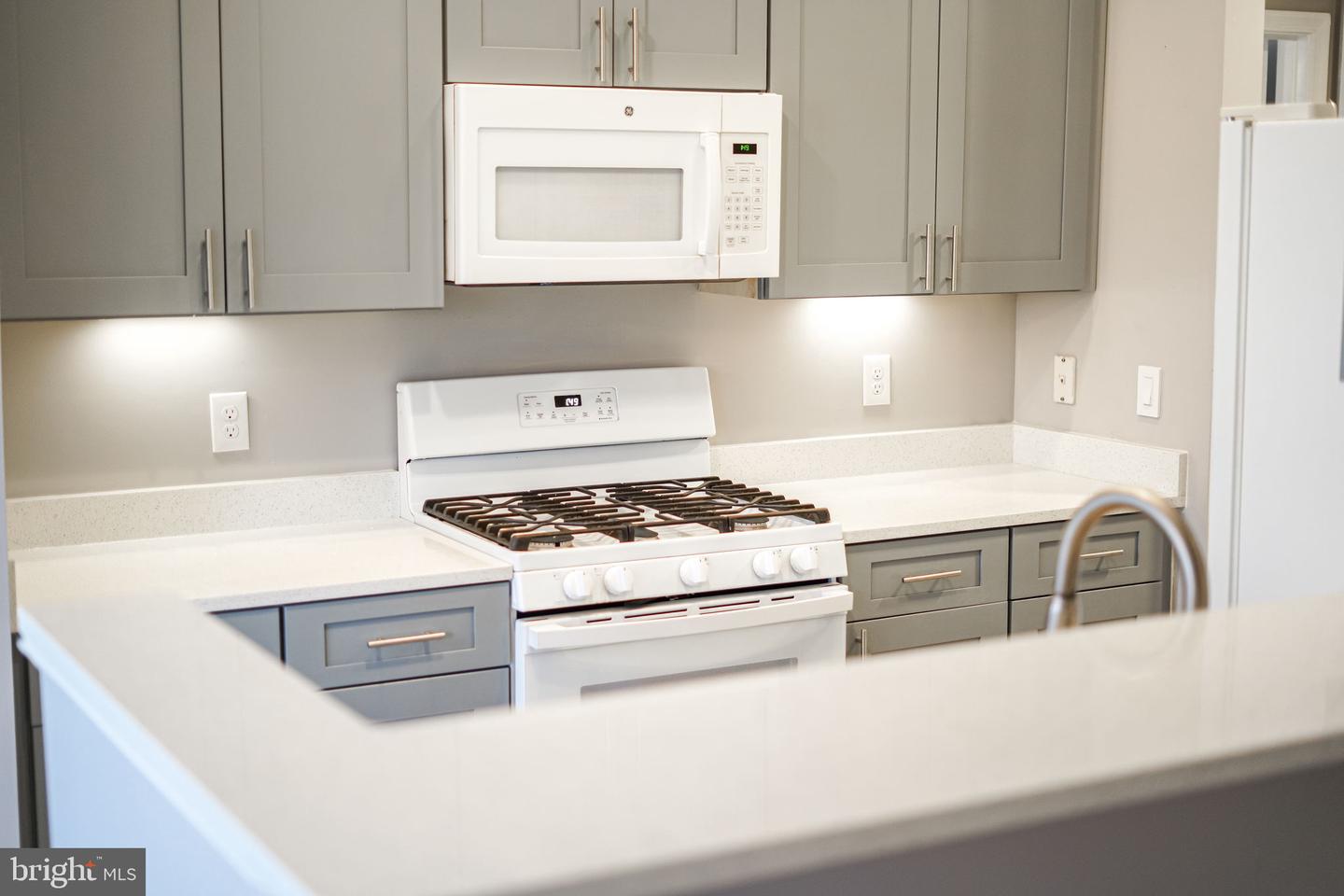 7532 Coxton COURT Unit: L