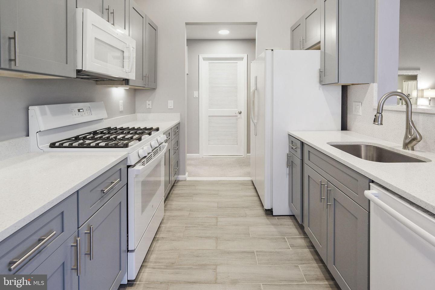 7532 Coxton COURT Unit: L