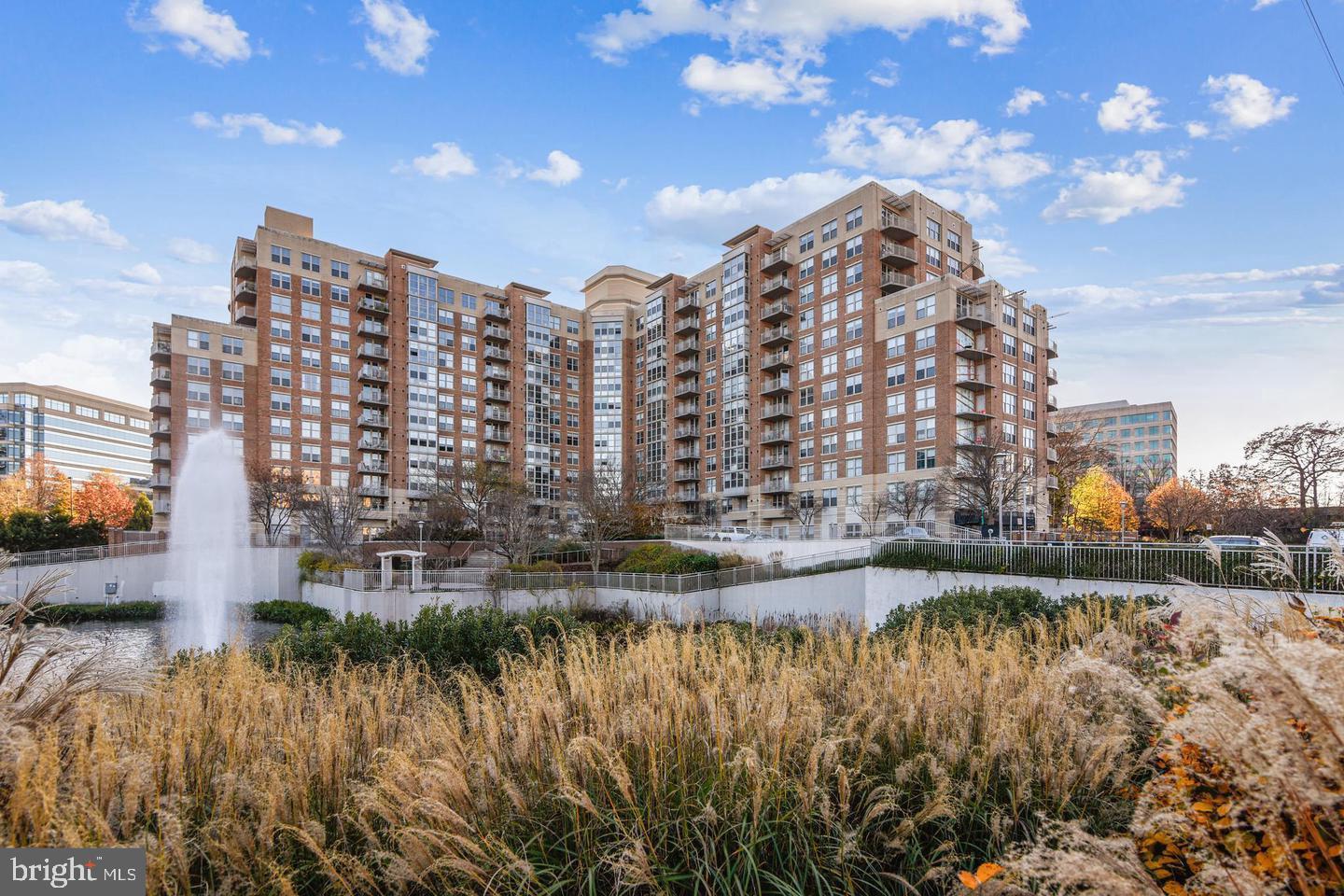 11800 Sunset Hills ROAD Unit: 1218