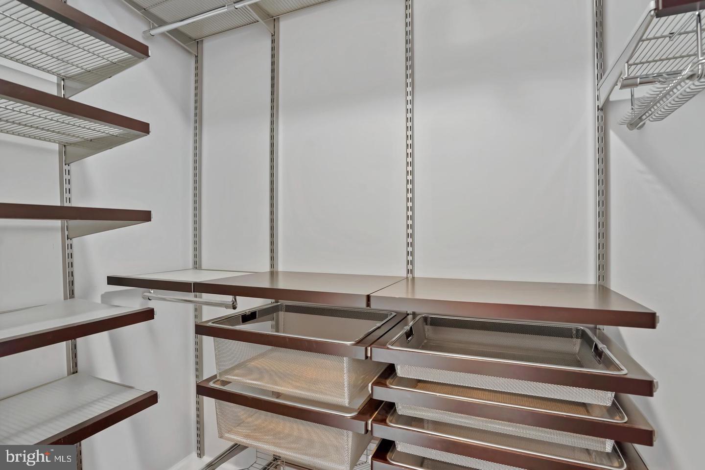 11800 Sunset Hills ROAD Unit: 1218