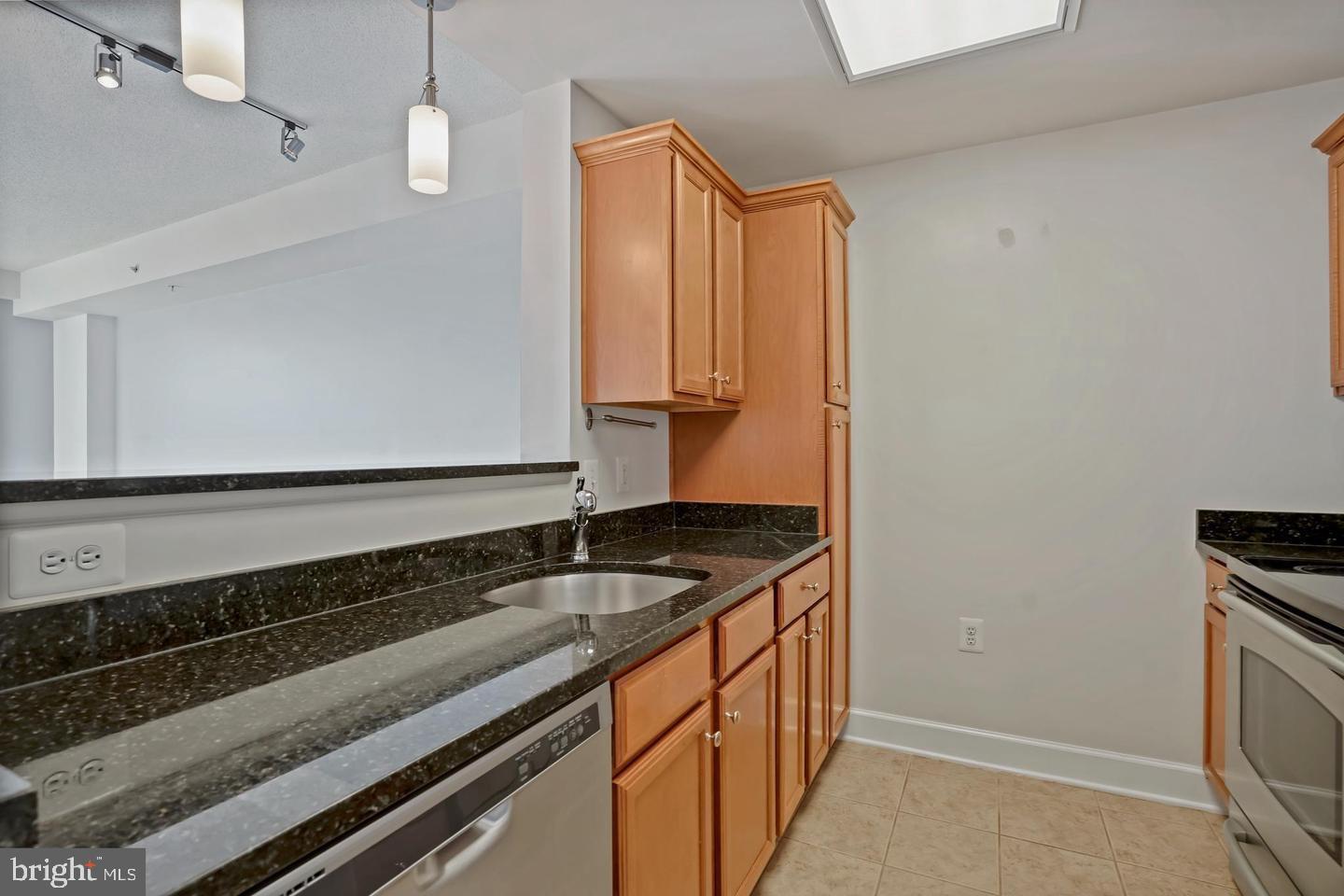 11800 Sunset Hills ROAD Unit: 1218