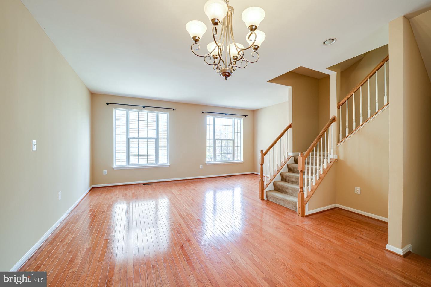 2337 Huntington Station COURT